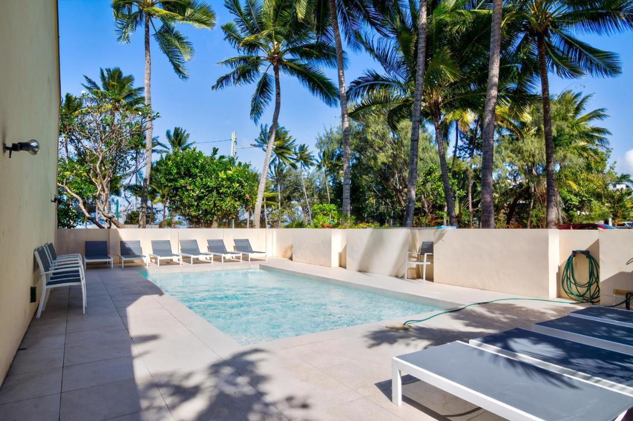 Number 2 On The Beach | Beautiful Beachfront Villa Port Douglas Exteriör bild